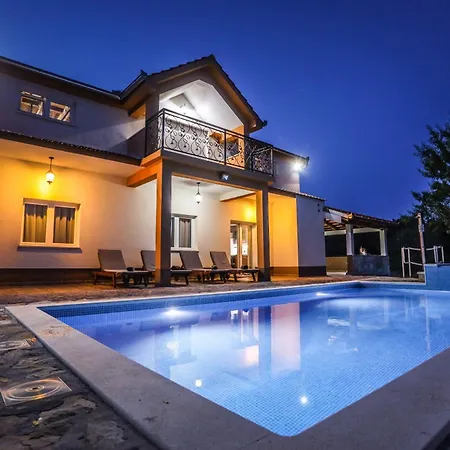 Ferienhaus Melone Lecevica