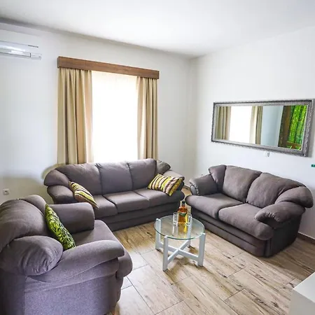 Ferienhaus Melone Lecevica